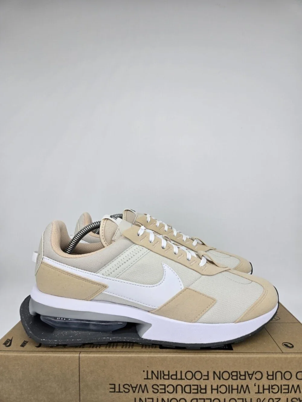 Nike Women's Air Max Pre-Day Light Bone Sanddrift Shoes Size 10